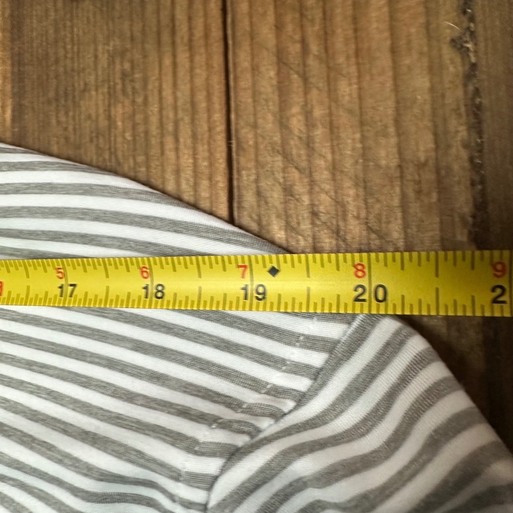 J.Crew Performance Polo Shirt Mens XXL Grey White Striped Short Sleeve Golf EUC - Picture 7 of 7
